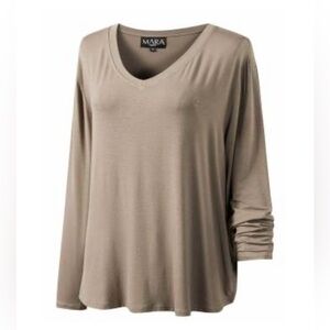 Women's Long Sleeve Serengeti V-neck T-Shirt
By Mara&Meru The Safari Store M